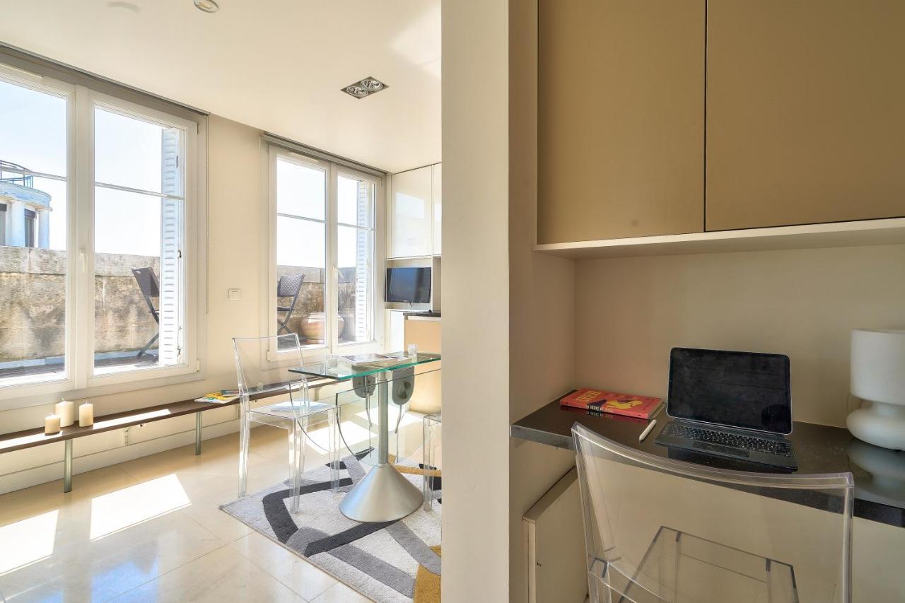 Designed Studio With Ac-Terrasse Vue Tour Eiffel パリ エクステリア 写真