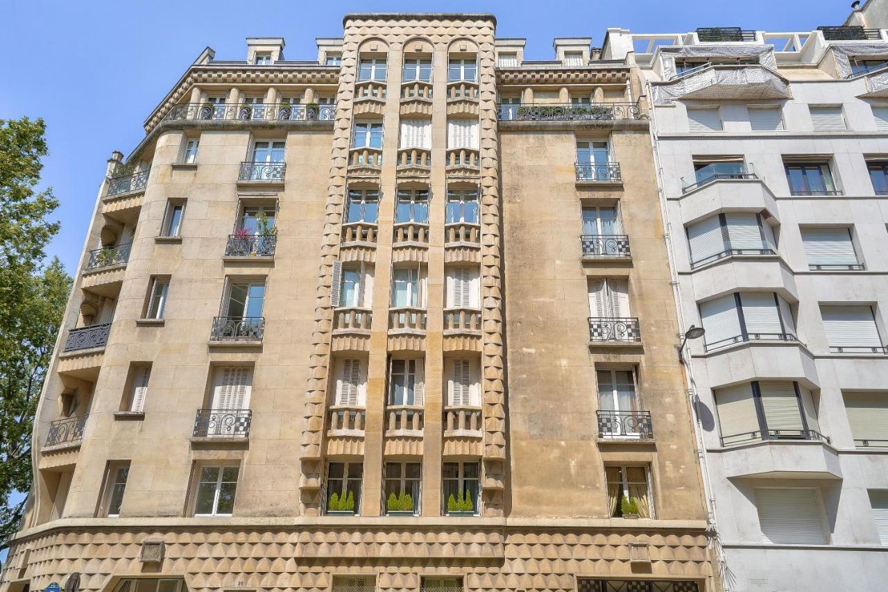 Designed Studio With Ac-Terrasse Vue Tour Eiffel パリ エクステリア 写真
